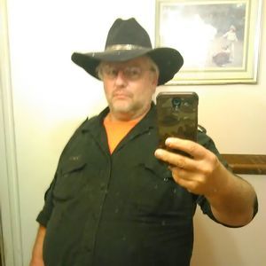 Meet your Posher, Karl